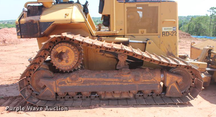 image for item DD4974 2003 Caterpillar D5N LGP dozer