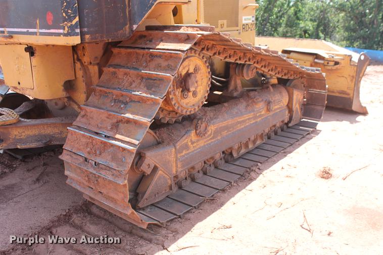 image for item DD4974 2003 Caterpillar D5N LGP dozer