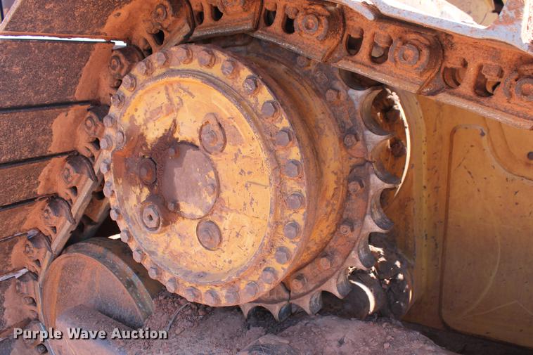 image for item DD4974 2003 Caterpillar D5N LGP dozer