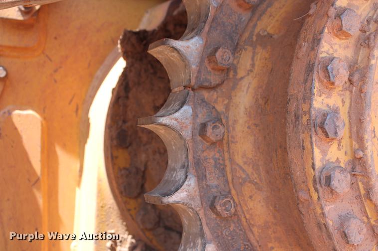 image for item DD4974 2003 Caterpillar D5N LGP dozer