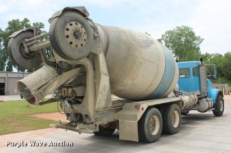 image for item DD4975 2006 Kenworth W900B ready mix truck