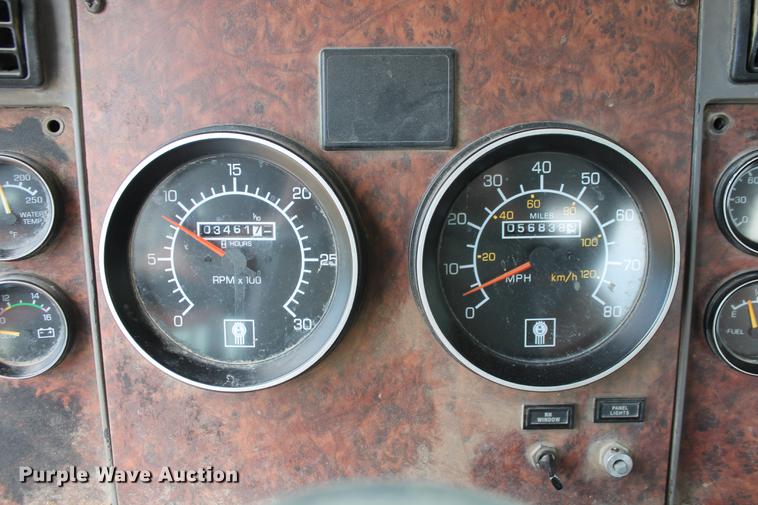 image for item DD4975 2006 Kenworth W900B ready mix truck