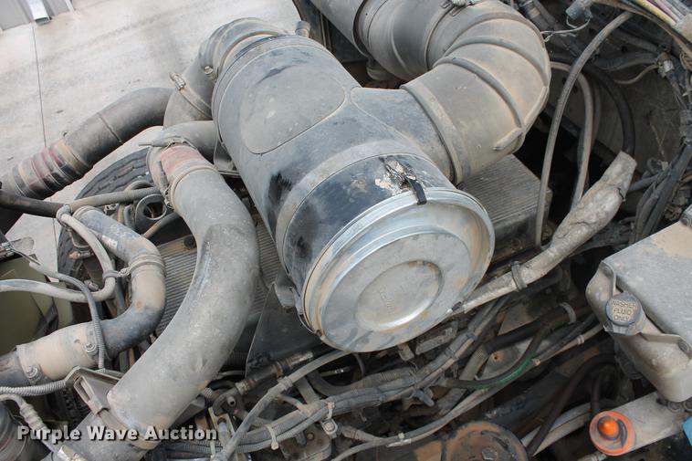 image for item DD4975 2006 Kenworth W900B ready mix truck