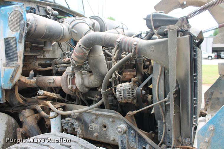 image for item DD4975 2006 Kenworth W900B ready mix truck