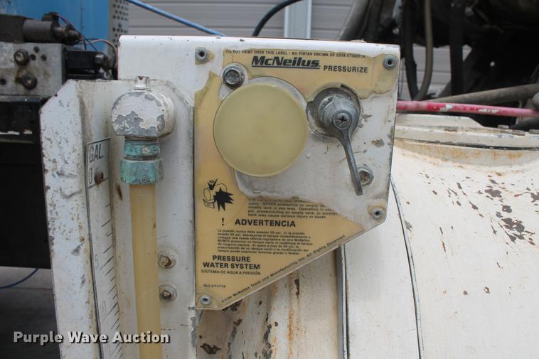 image for item DD4975 2006 Kenworth W900B ready mix truck