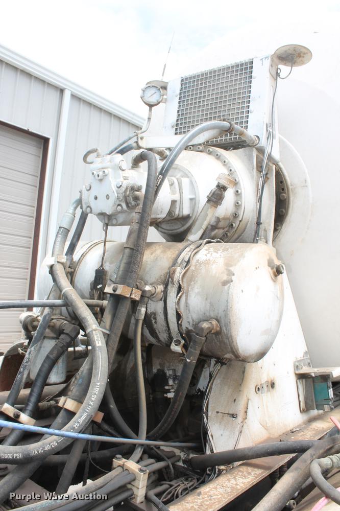 image for item DD4975 2006 Kenworth W900B ready mix truck