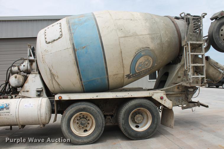 image for item DD4975 2006 Kenworth W900B ready mix truck