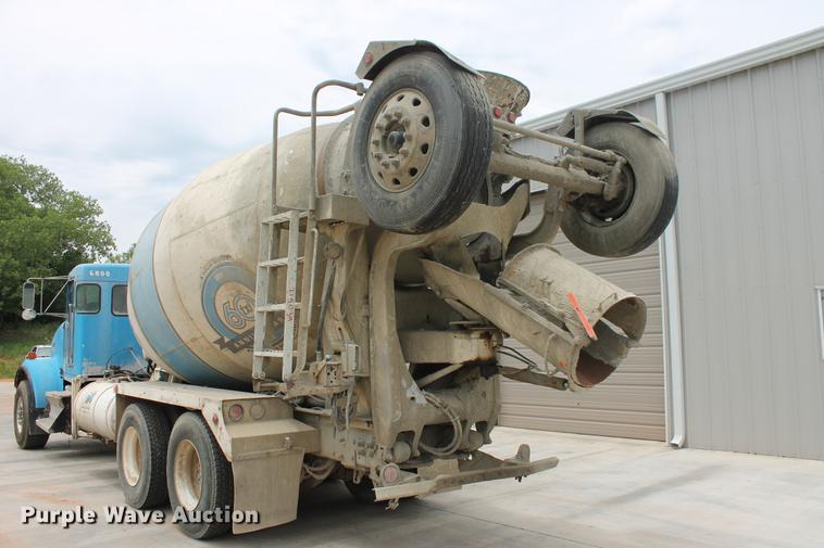 image for item DD4975 2006 Kenworth W900B ready mix truck