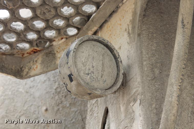 image for item DD4975 2006 Kenworth W900B ready mix truck