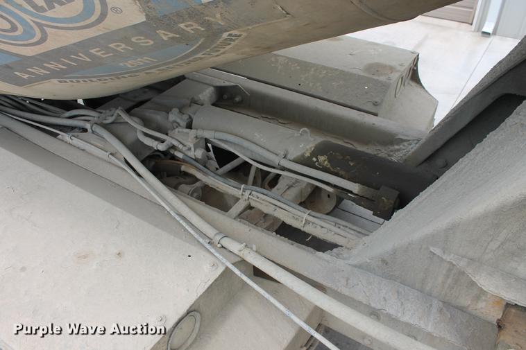 image for item DD4975 2006 Kenworth W900B ready mix truck