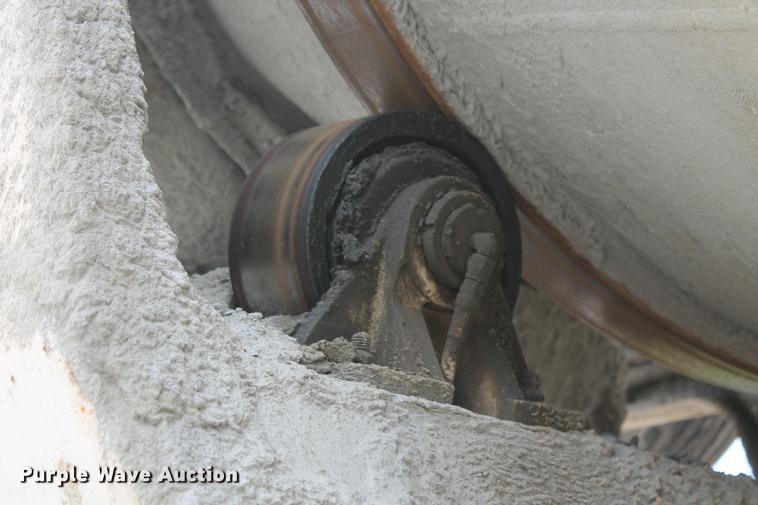 image for item DD4975 2006 Kenworth W900B ready mix truck