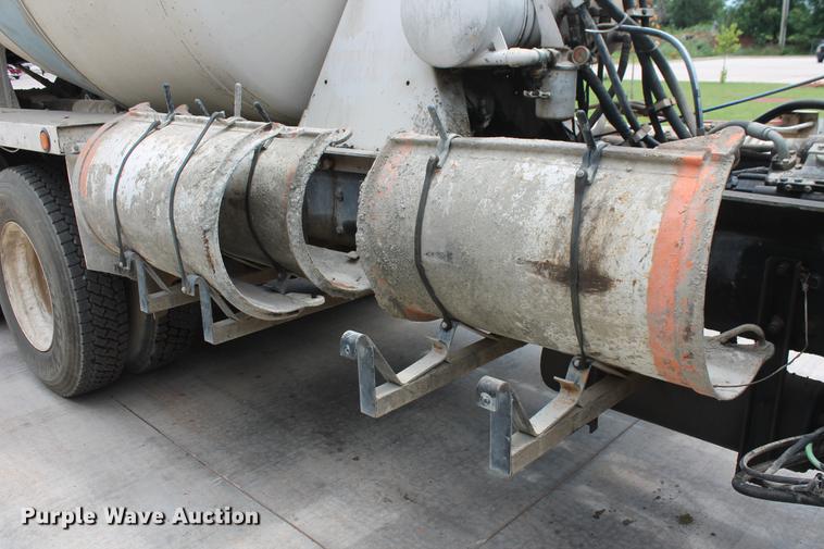 image for item DD4975 2006 Kenworth W900B ready mix truck