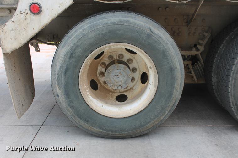 image for item DD4975 2006 Kenworth W900B ready mix truck