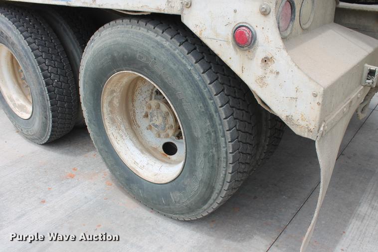 image for item DD4975 2006 Kenworth W900B ready mix truck