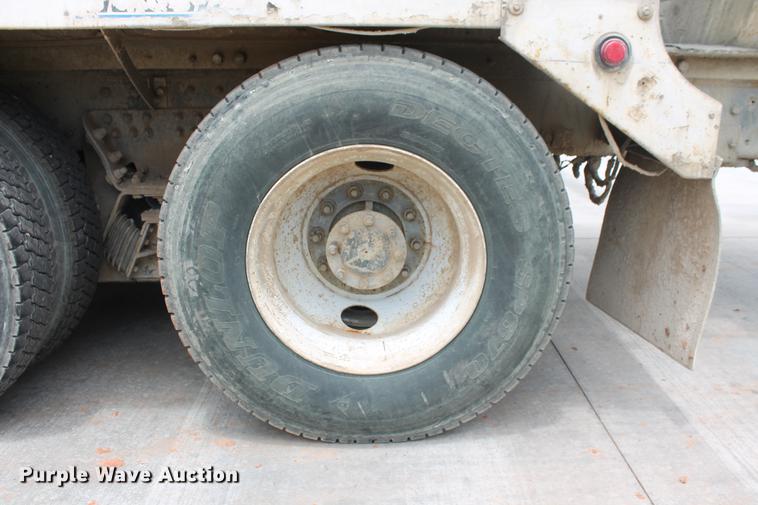 image for item DD4975 2006 Kenworth W900B ready mix truck