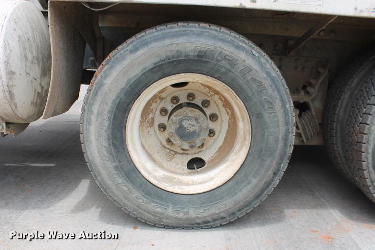 image for item DD4975 2006 Kenworth W900B ready mix truck