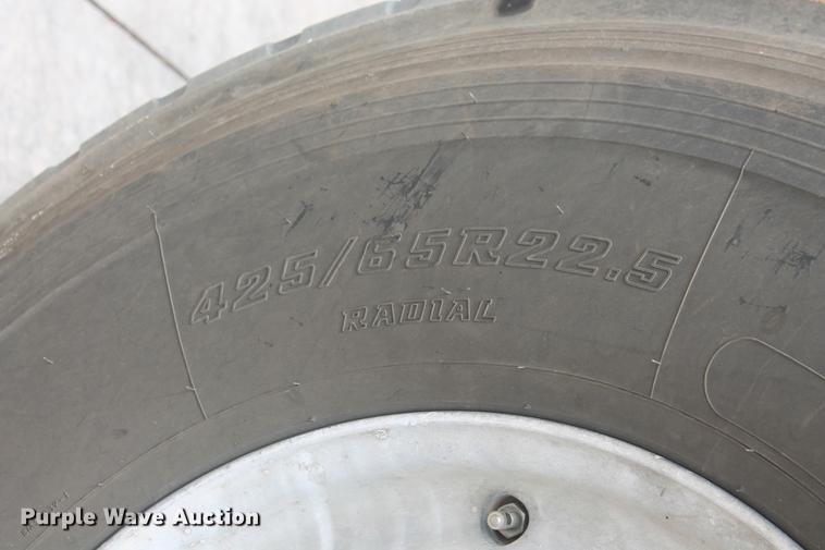 image for item DD4975 2006 Kenworth W900B ready mix truck