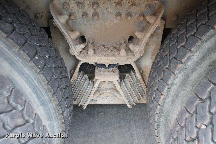 image for item DD4975 2006 Kenworth W900B ready mix truck