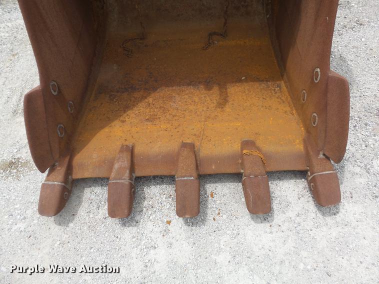 image for item DD7196 48"W excavator bucket