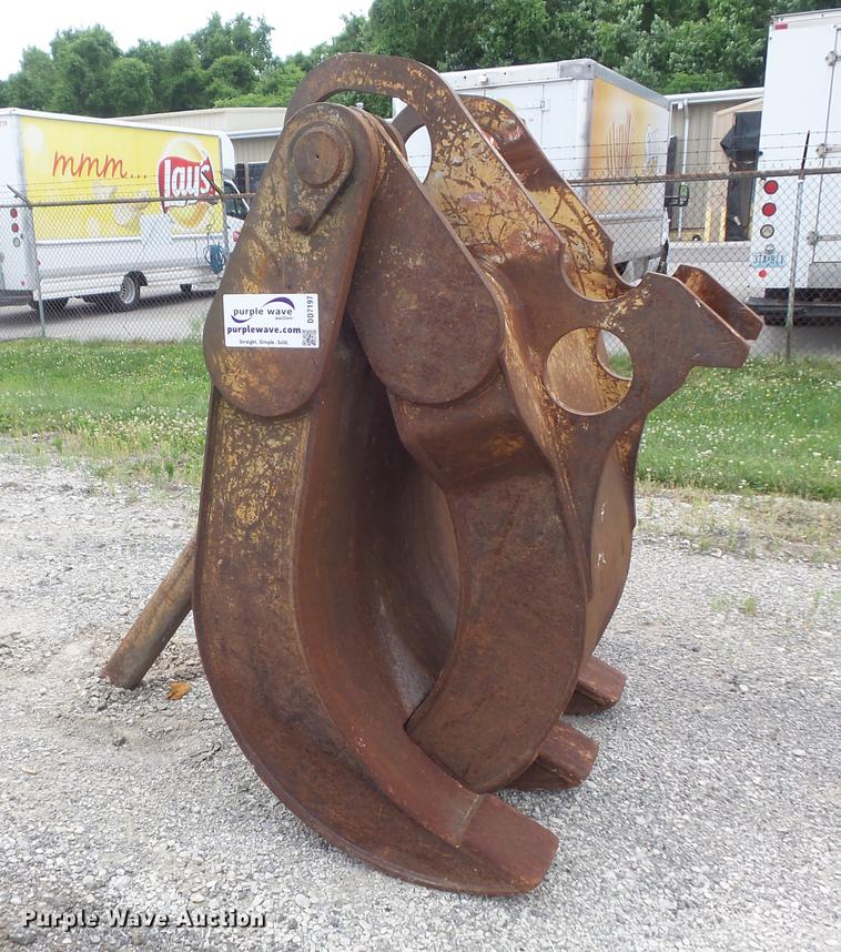 image for item DD7197 Excavator grapple