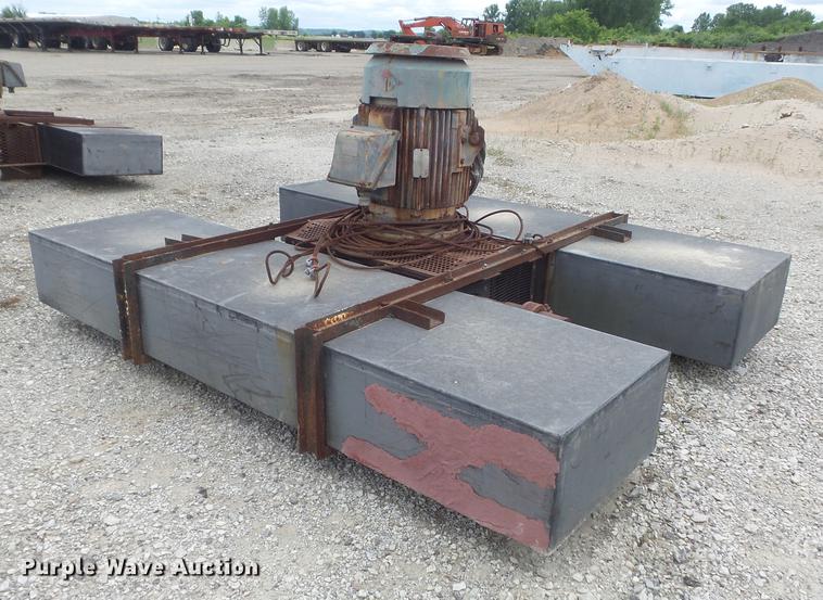 image for item DD7198 Dobbs floating surface water pump