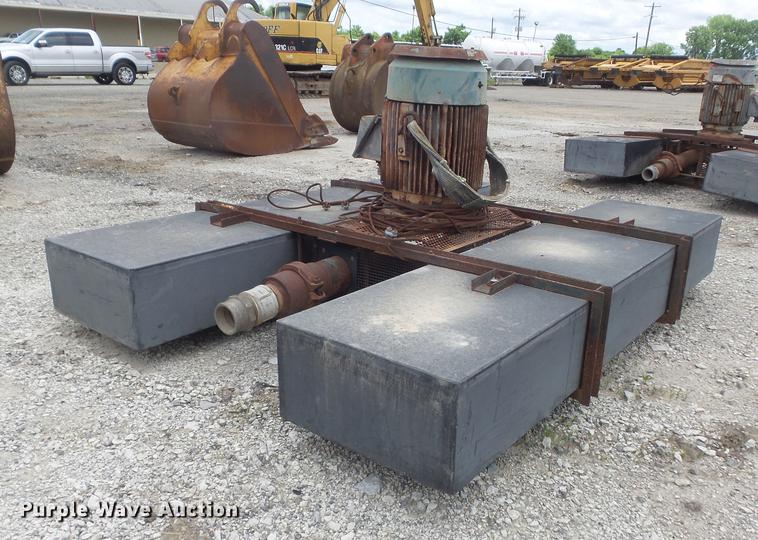 image for item DD7198 Dobbs floating surface water pump