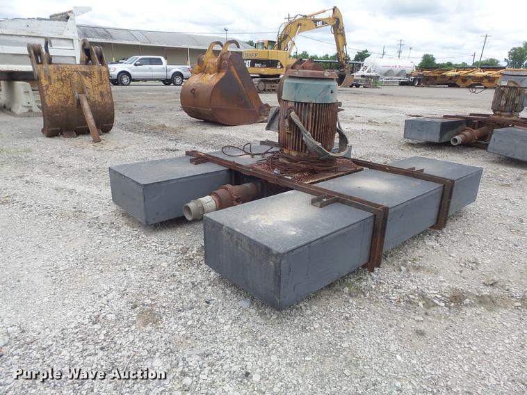 image for item DD7198 Dobbs floating surface water pump