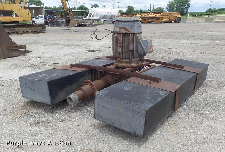 image for item DD7199 Dobbs floating surface water pump