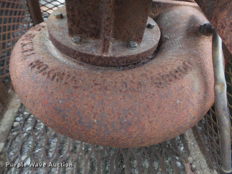 image for item DD7199 Dobbs floating surface water pump