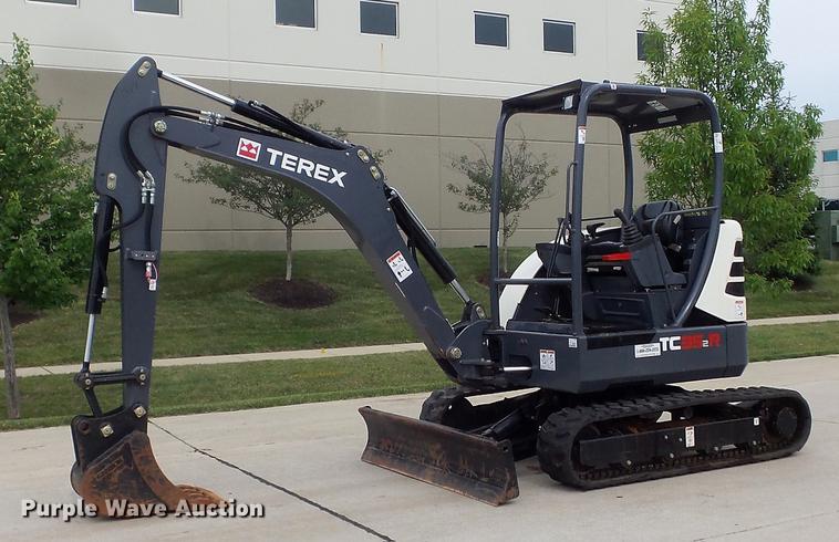 image for item DD7217 2016 Terex TC35-2R mini excavator
