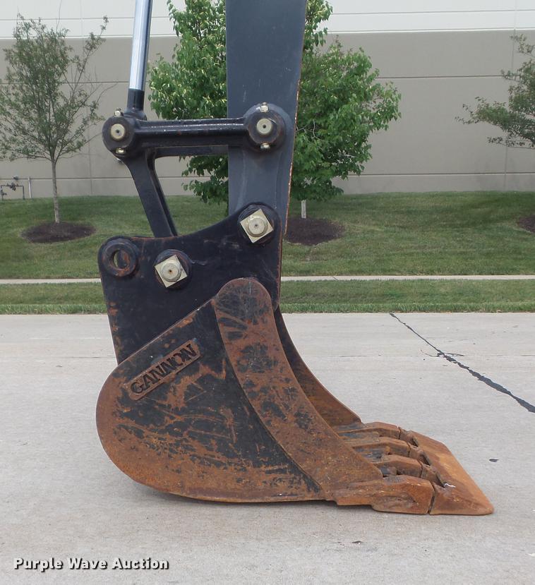 image for item DD7217 2016 Terex TC35-2R mini excavator