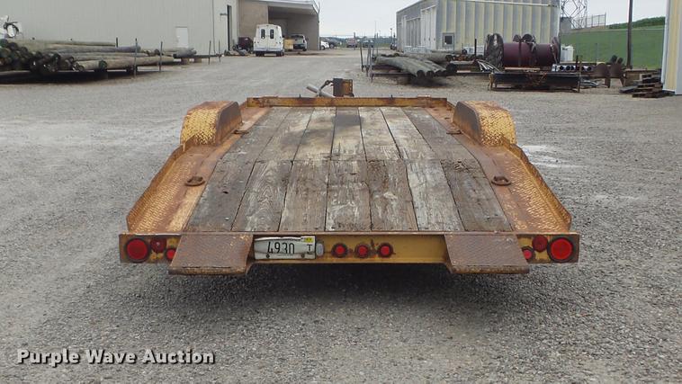 image for item DD7220 1984 Butler LT1418H tilt deck equipment trailer