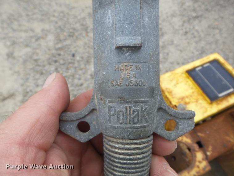 image for item DD7220 1984 Butler LT1418H tilt deck equipment trailer