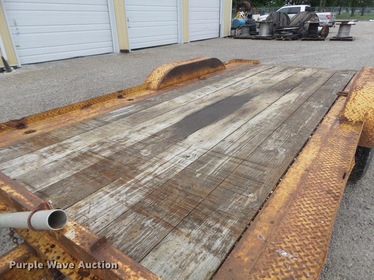 image for item DD7220 1984 Butler LT1418H tilt deck equipment trailer