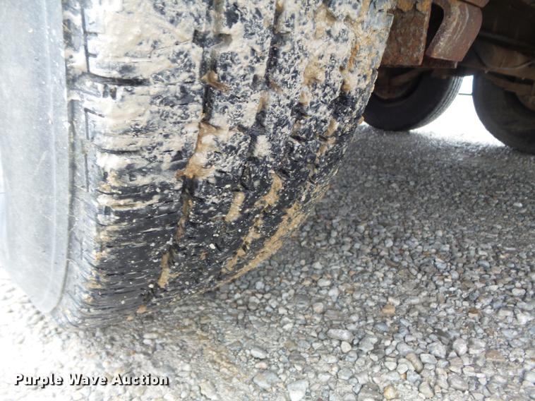 image for item DD7220 1984 Butler LT1418H tilt deck equipment trailer