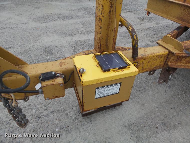 image for item DD7221 1980 Butler LT-1014 tilt deck utility trailer