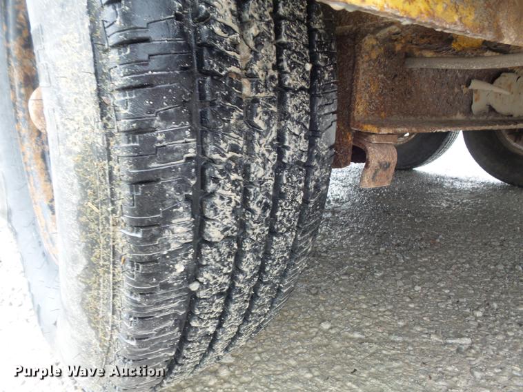 image for item DD7221 1980 Butler LT-1014 tilt deck utility trailer