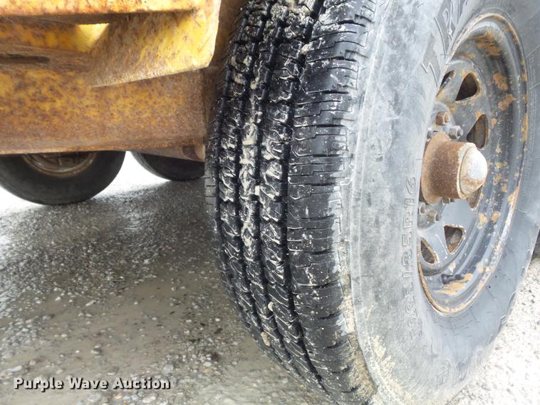 image for item DD7221 1980 Butler LT-1014 tilt deck utility trailer