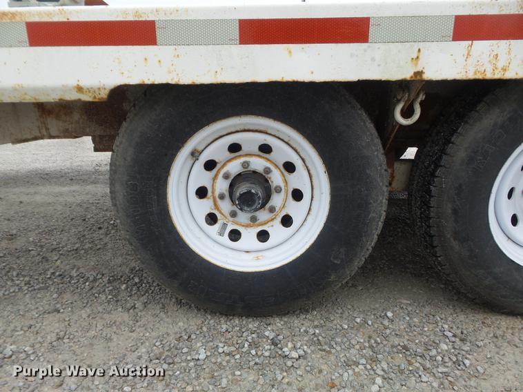 image for item DD7223 1976 Ditch Witch T12 equipment trailer