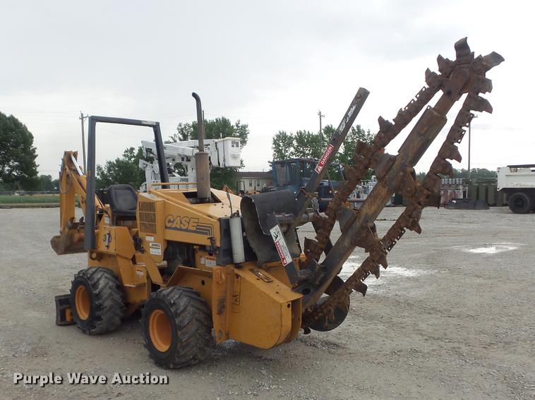 image for item DD7226 1997 Case 360 trencher
