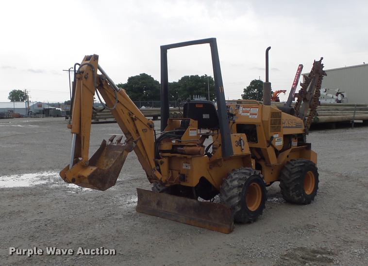 image for item DD7226 1997 Case 360 trencher