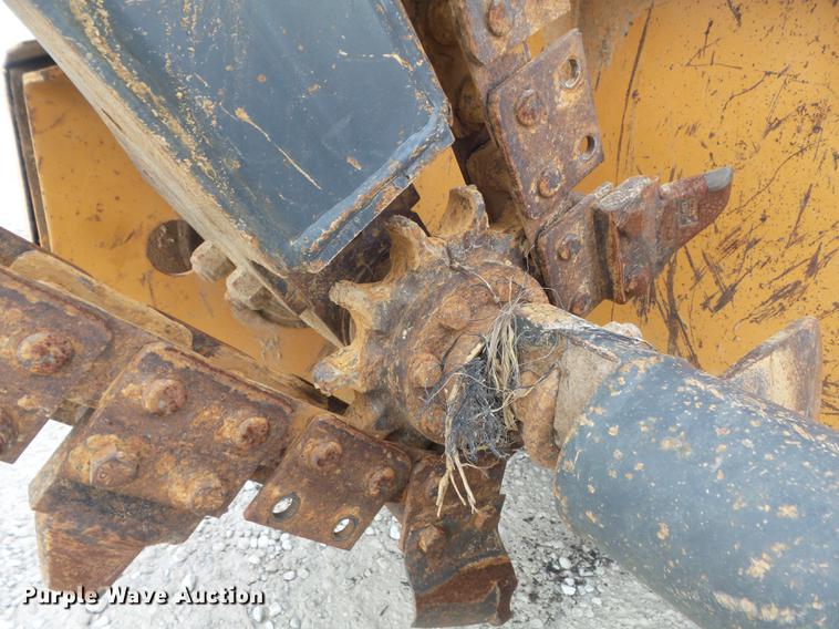 image for item DD7226 1997 Case 360 trencher