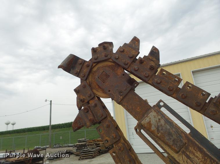 image for item DD7226 1997 Case 360 trencher