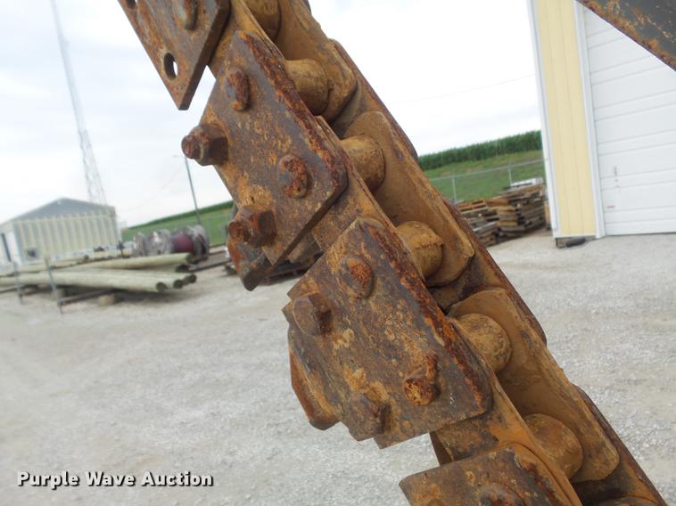 image for item DD7226 1997 Case 360 trencher