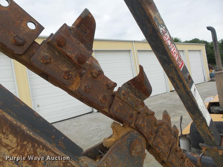 image for item DD7226 1997 Case 360 trencher
