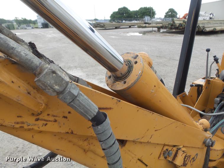 image for item DD7226 1997 Case 360 trencher