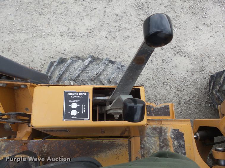 image for item DD7226 1997 Case 360 trencher