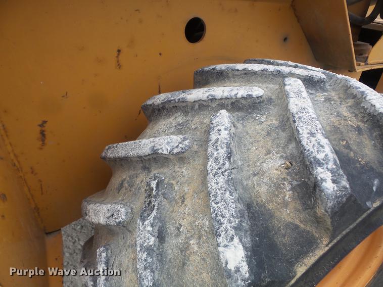 image for item DD7226 1997 Case 360 trencher