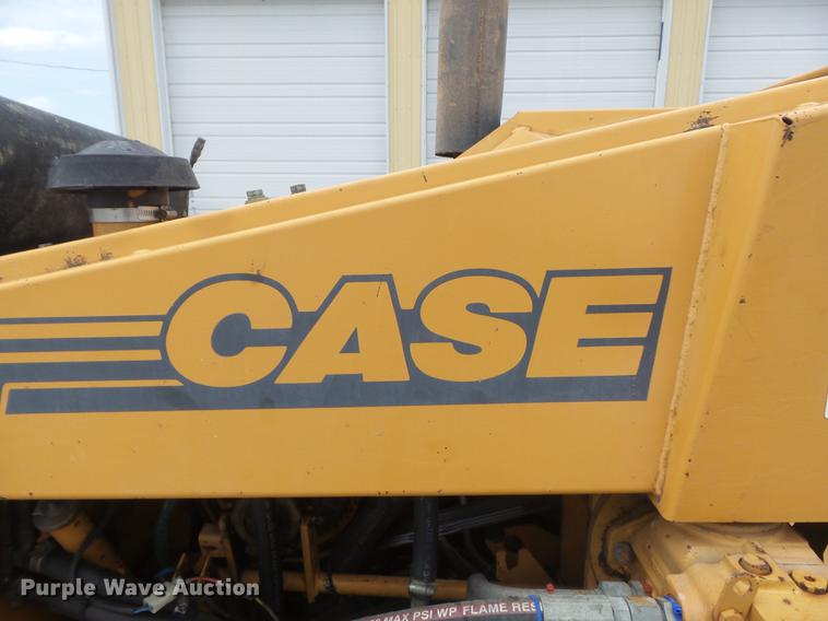 image for item DD7226 1997 Case 360 trencher