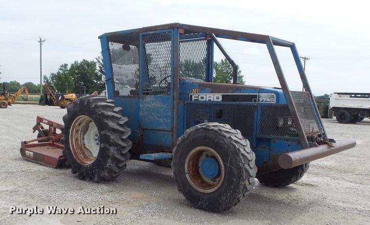 image for item DD7227 1994 Ford 7740 MFWD tractor